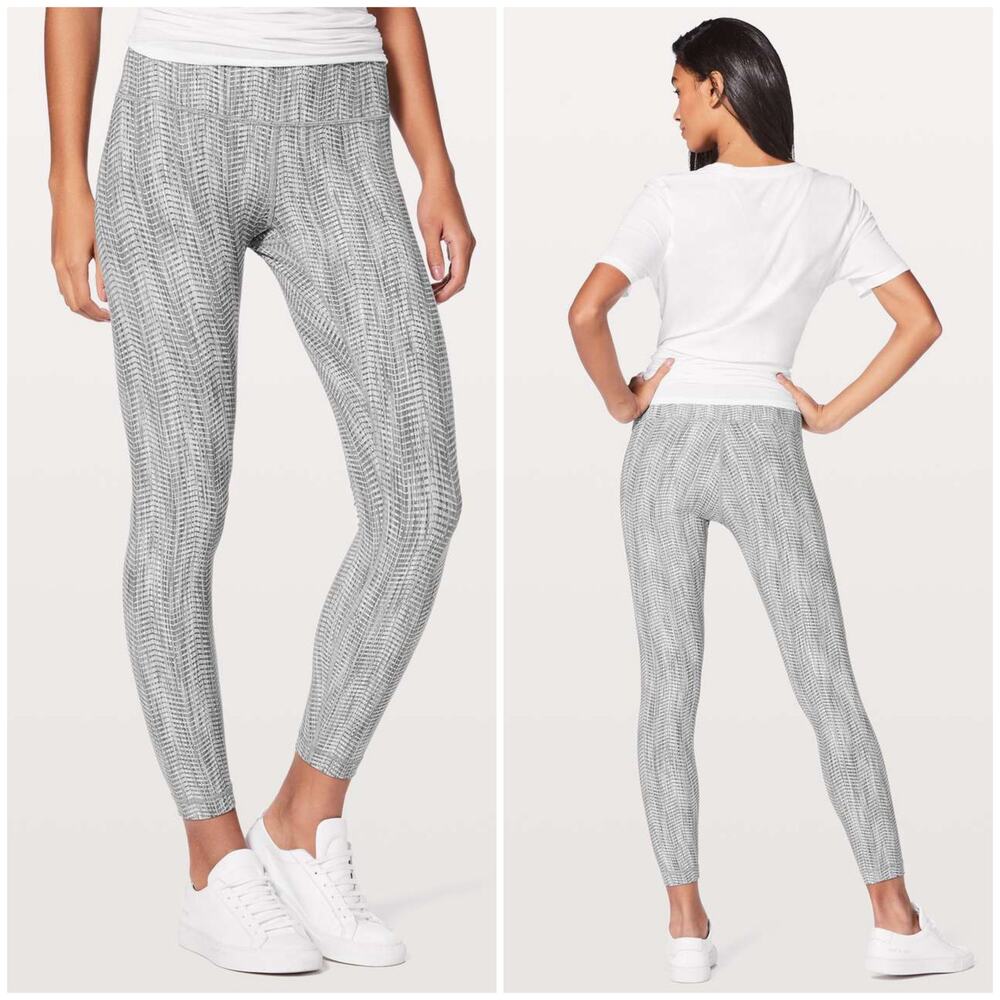Lululemon Wunder Under Hi-Rise 7/8 Tight Size 8 25" Arrow Jacquard Grey Silver